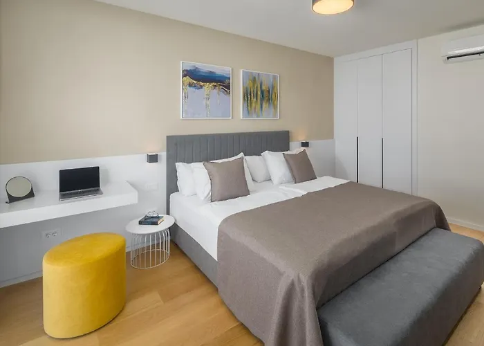 Maj Luxury Apartmán *